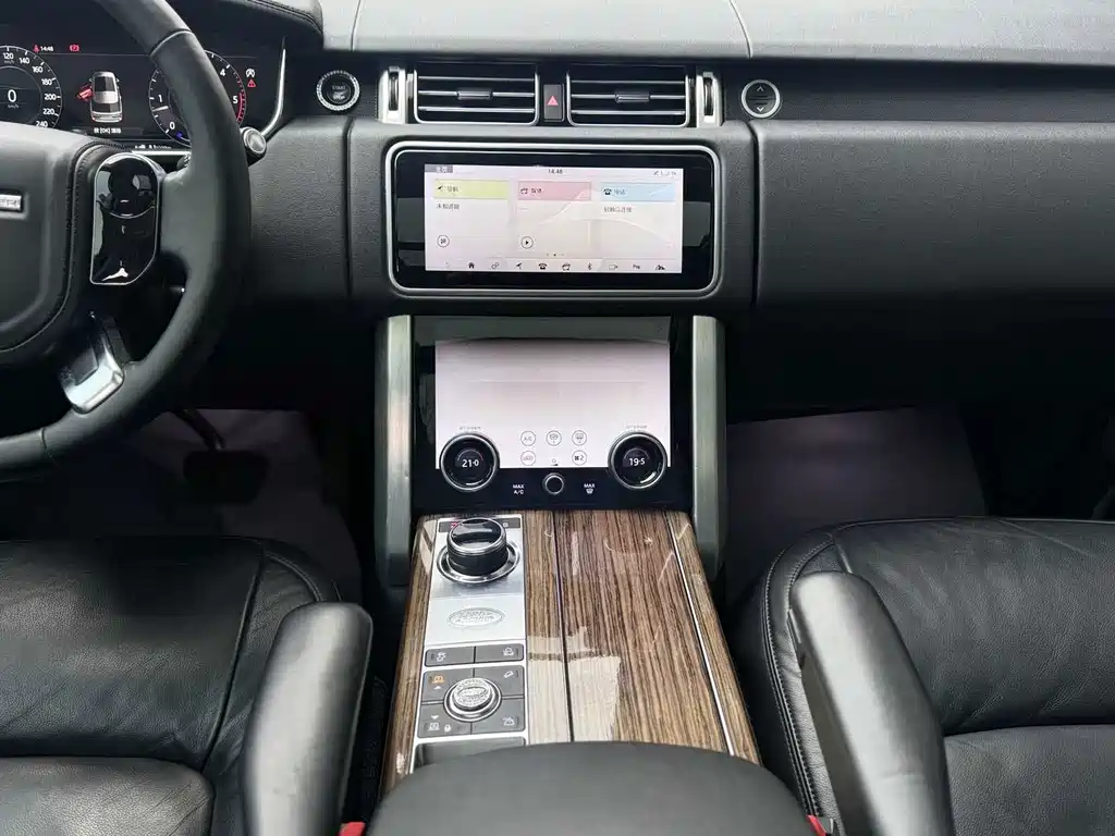 Land Rover Range Rover — миниатюра 5