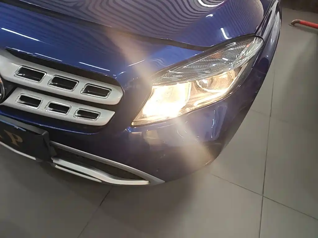 Mercedes-Benz GLA — миниатюра 24