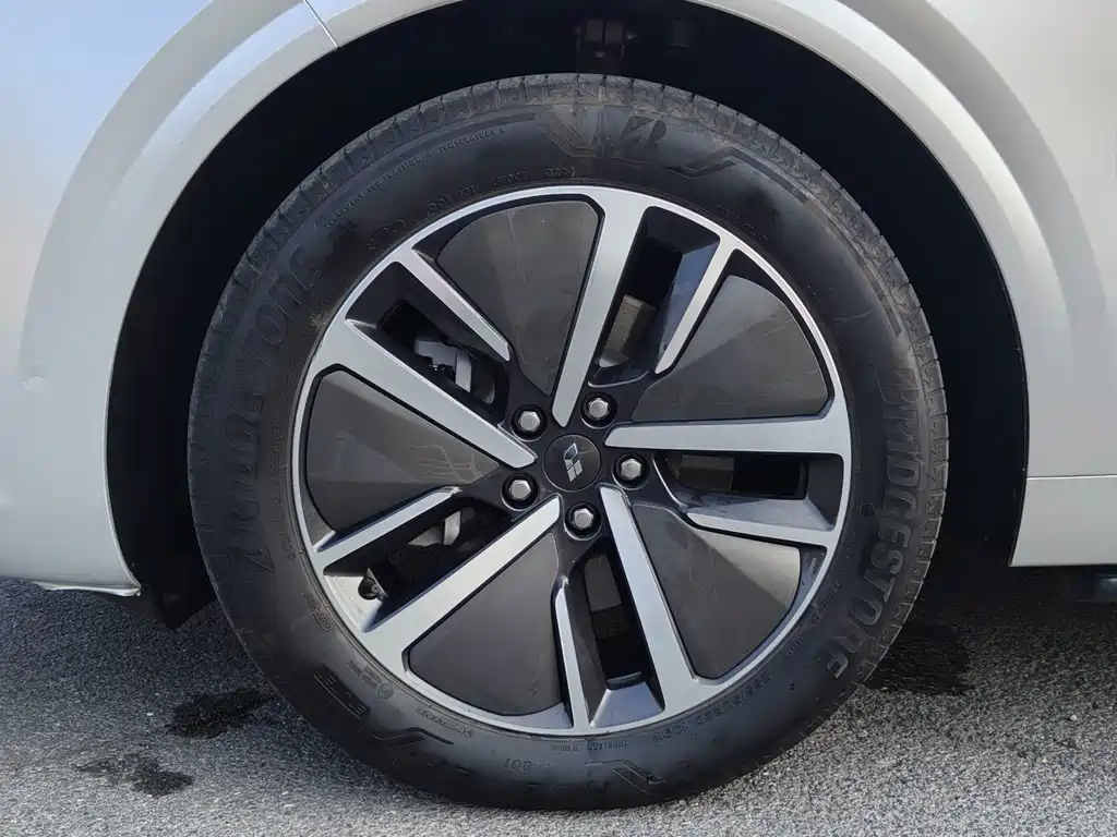 Li Auto Li L6 — миниатюра 8