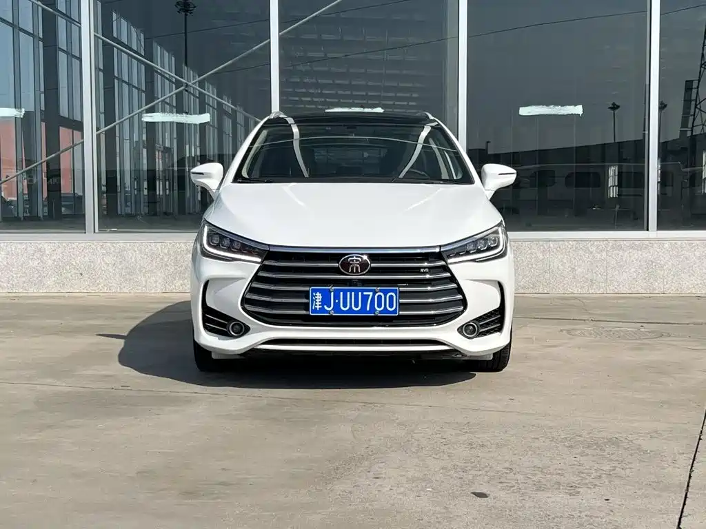 BYD MAX — миниатюра 2