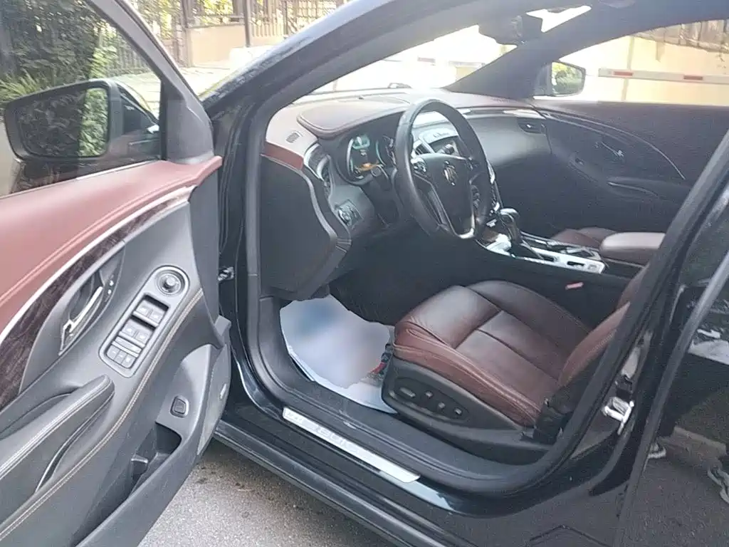 Buick LaCrosse — миниатюра 16