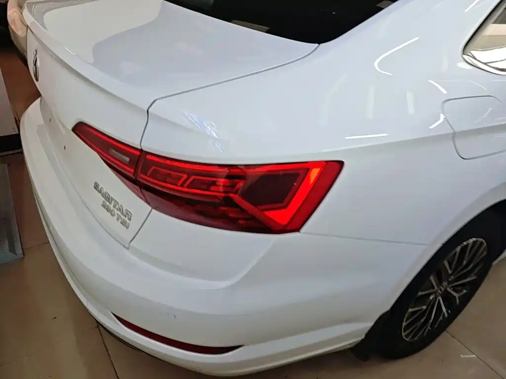 Volkswagen Sagitar — миниатюра 8