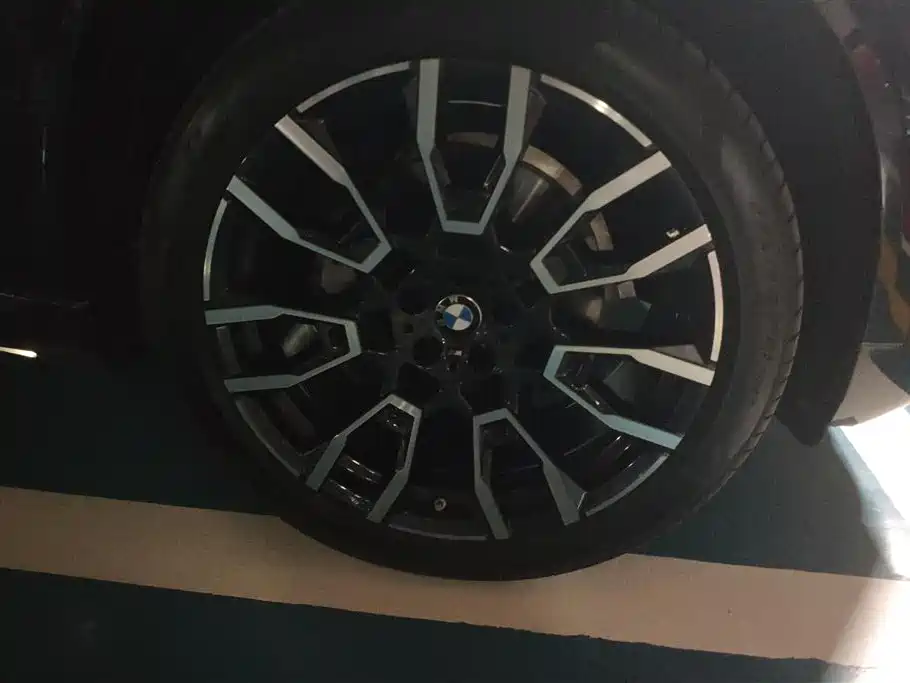 BMW X5 2023 xDrive 40Li M Sport