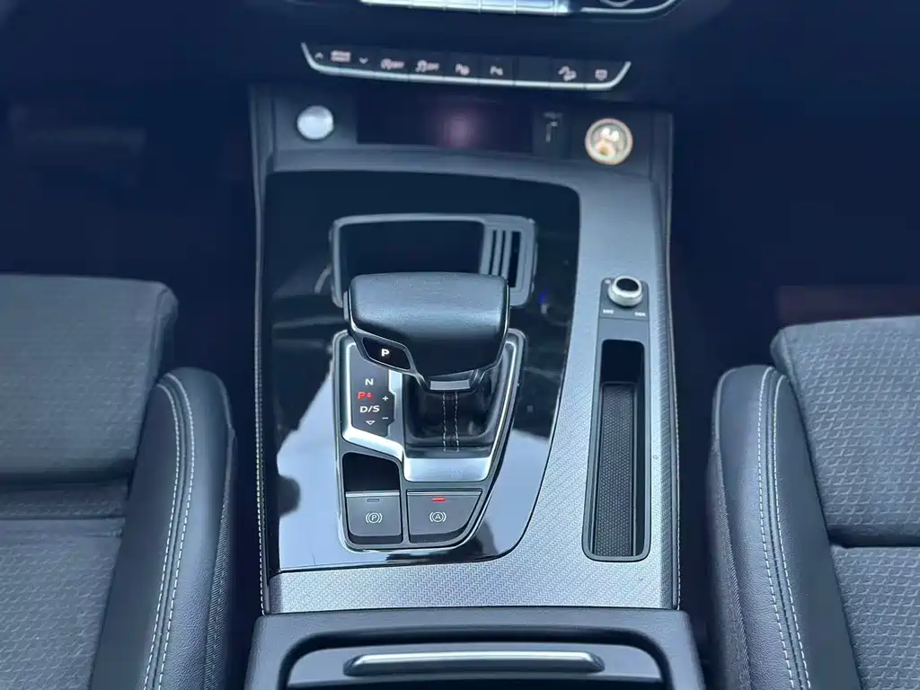 Audi Q5L Sportback — миниатюра 15