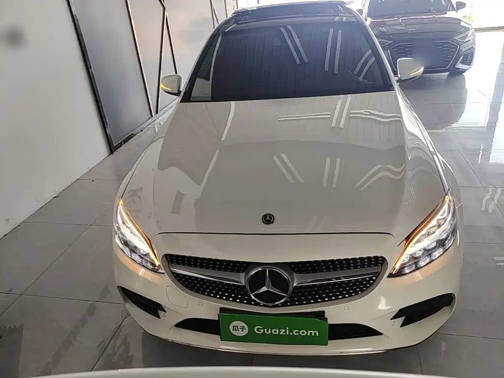 Mercedes-Benz C-Class — миниатюра 3