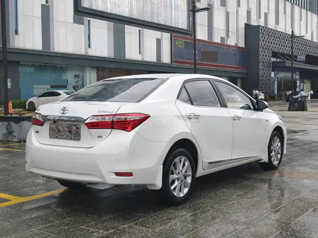 Toyota Corolla — миниатюра 4