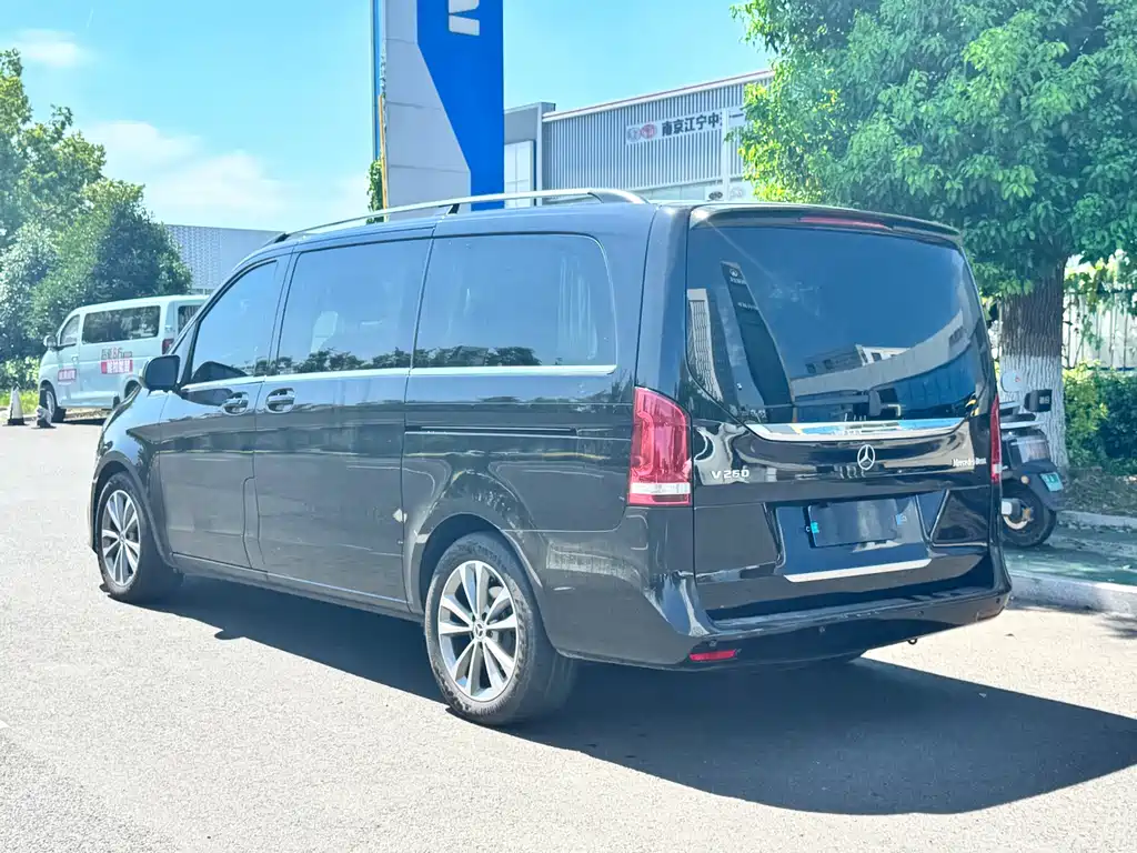 Mercedes-Benz V-Class — миниатюра 3