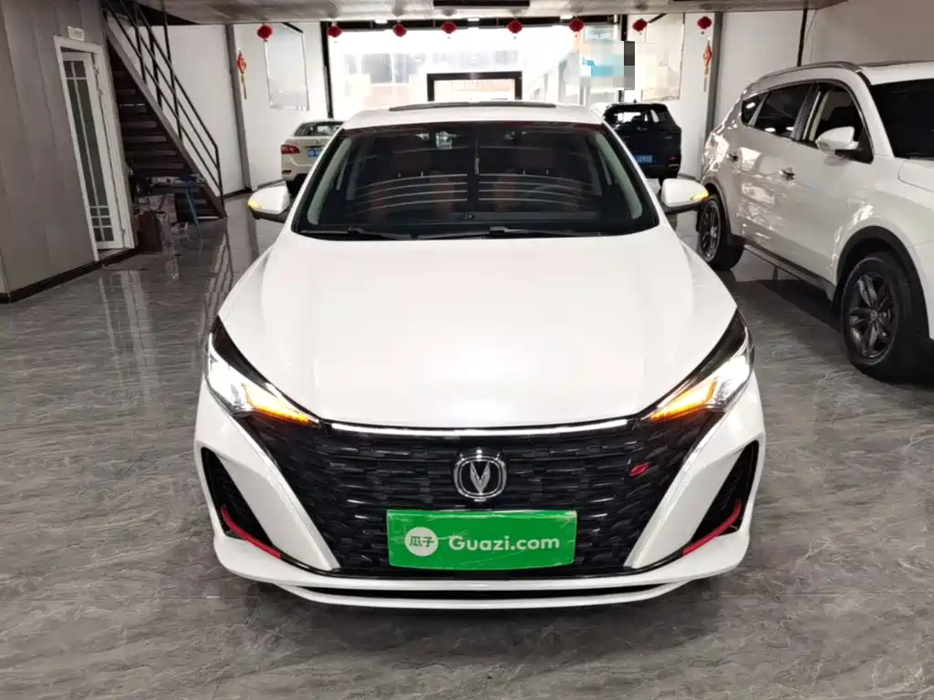 Changan Eado — миниатюра 3