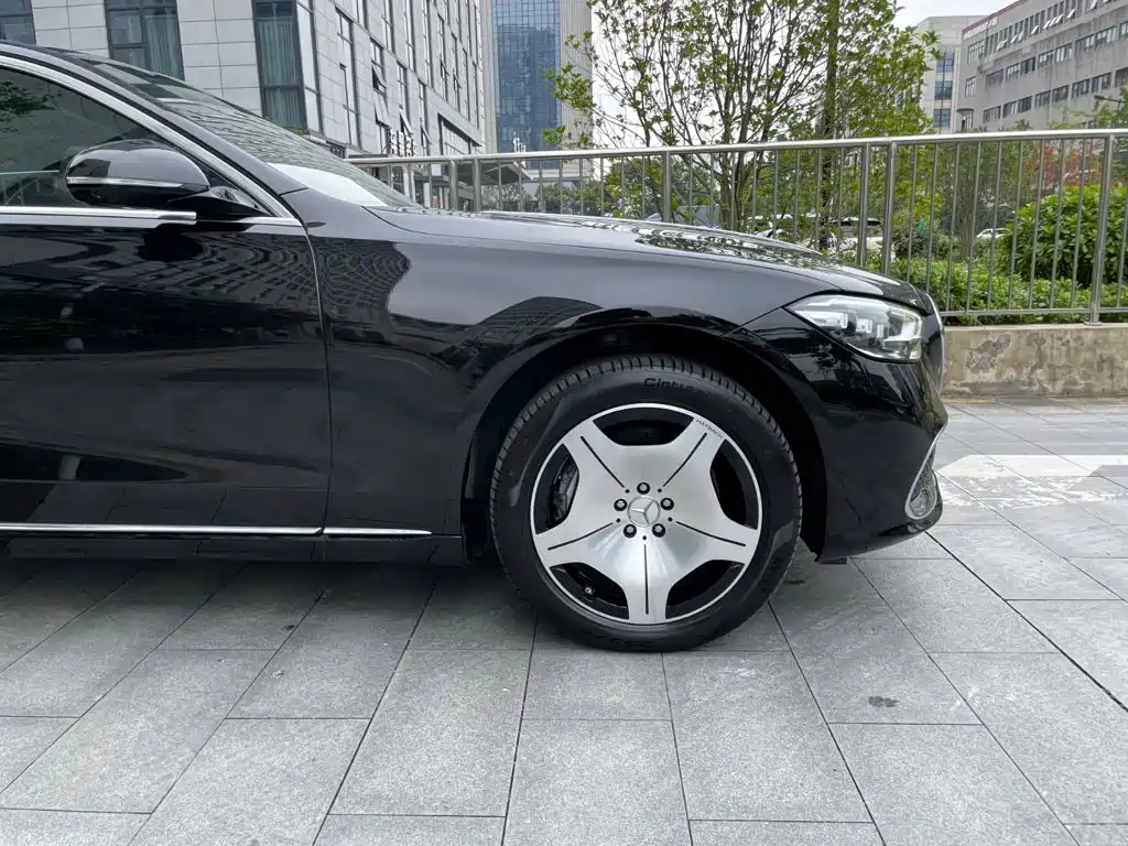 Mercedes-Benz S-Class — миниатюра 22