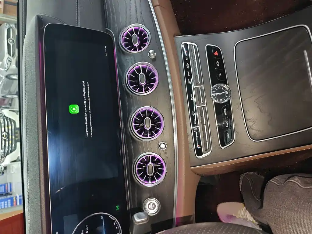 Mercedes-Benz E-Class — миниатюра 3