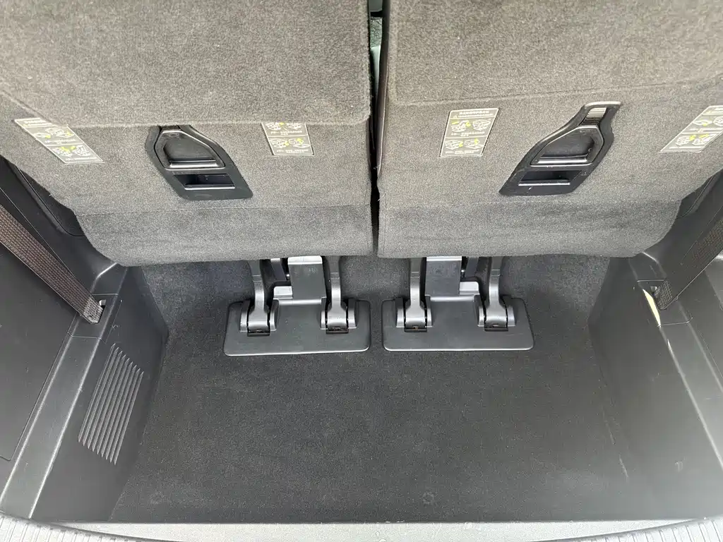 Wuling Victory — миниатюра 18