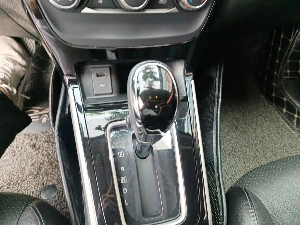 Nissan Sylphy — миниатюра 14