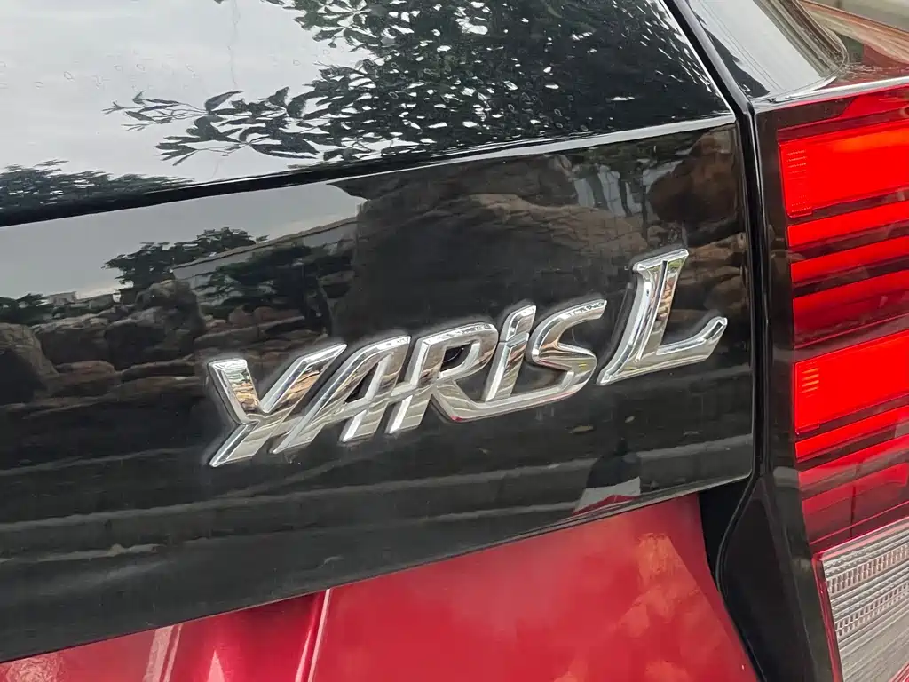 Toyota Yaris L — миниатюра 13