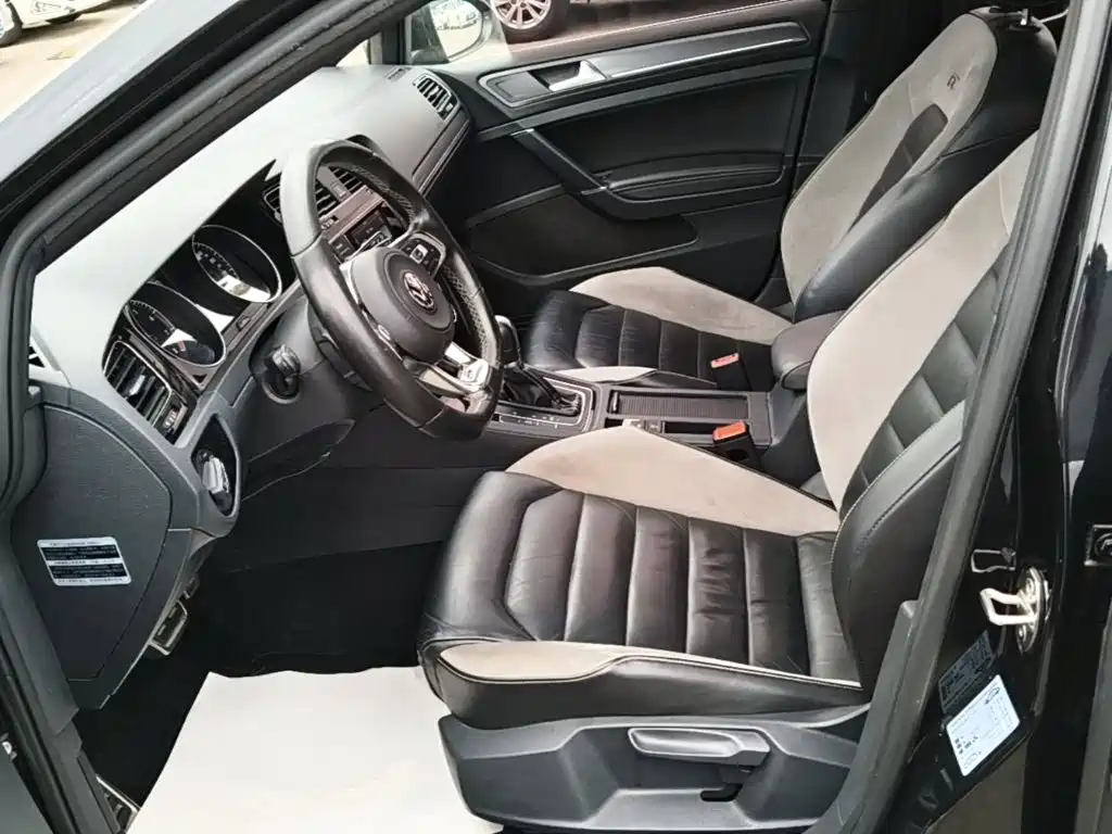 Volkswagen Golf — миниатюра 15