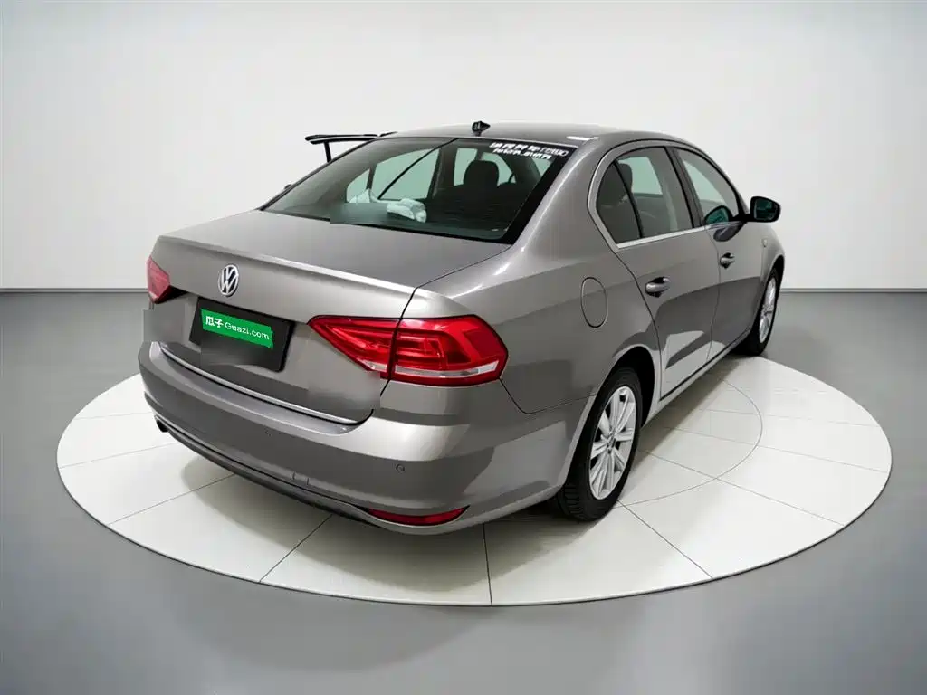 Volkswagen Lavida 2015 1.6L AT Comfort