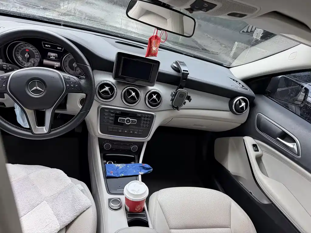 Mercedes-Benz GLA — миниатюра 11