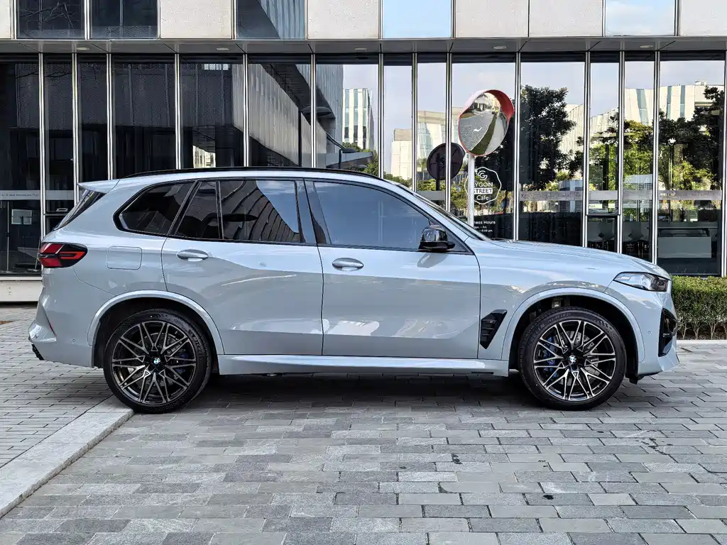 BMW X5 M