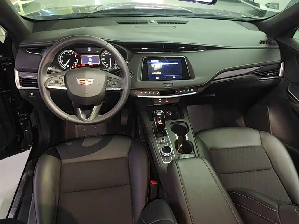 Cadillac XT4 — миниатюра 6
