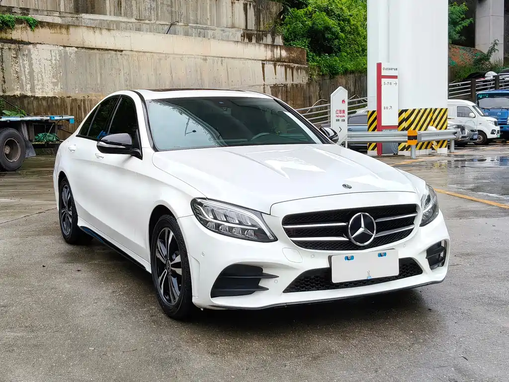 Mercedes-Benz C-Class — миниатюра 7