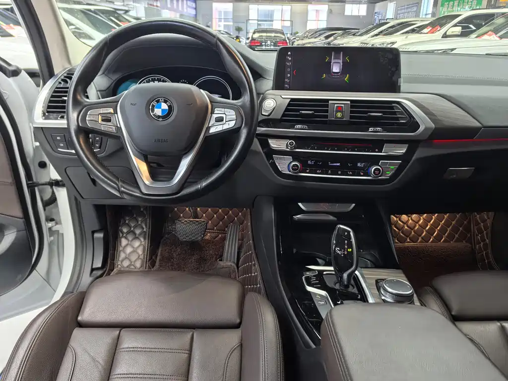 BMW X3 — миниатюра 9