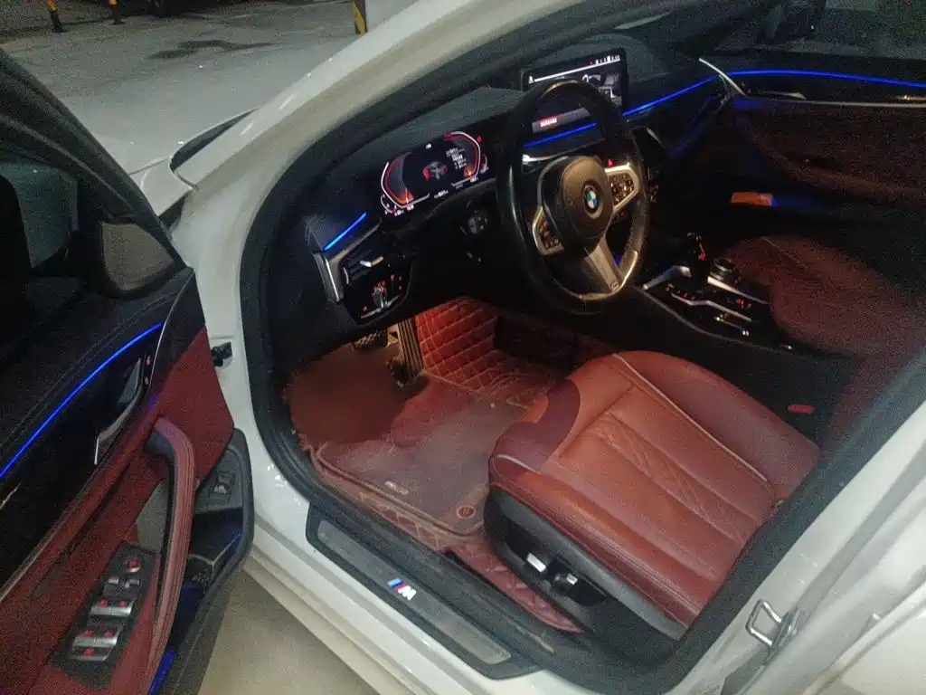 BMW 5 Series — миниатюра 14