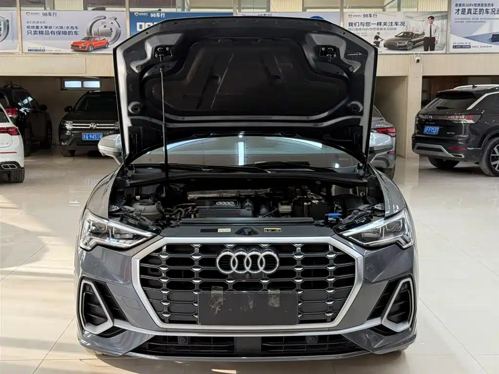 Audi Q3 2023 35 TFSI Fashion (1.4T)