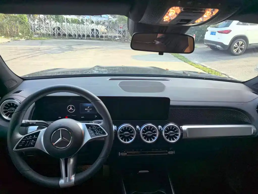 Mercedes-Benz GLB — миниатюра 6