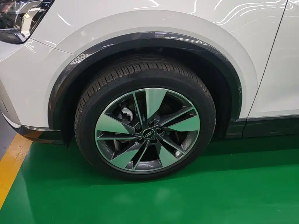 Audi Q2L — миниатюра 23