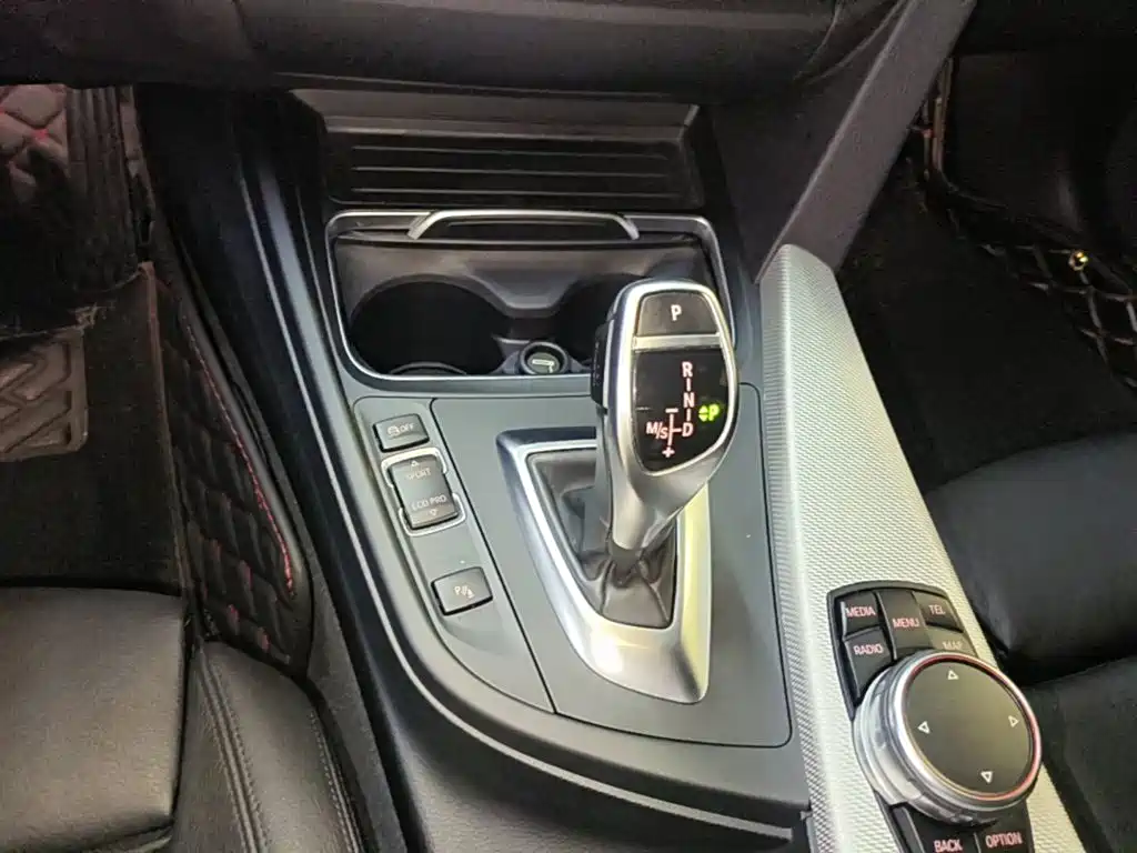 BMW 4 Series — миниатюра 14