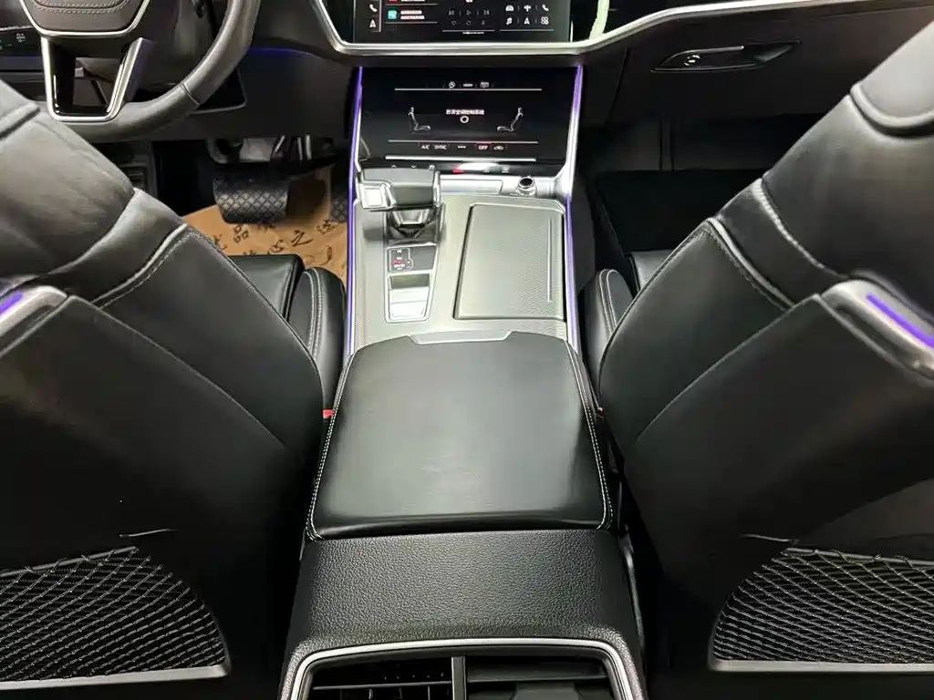 Audi A6L — миниатюра 7