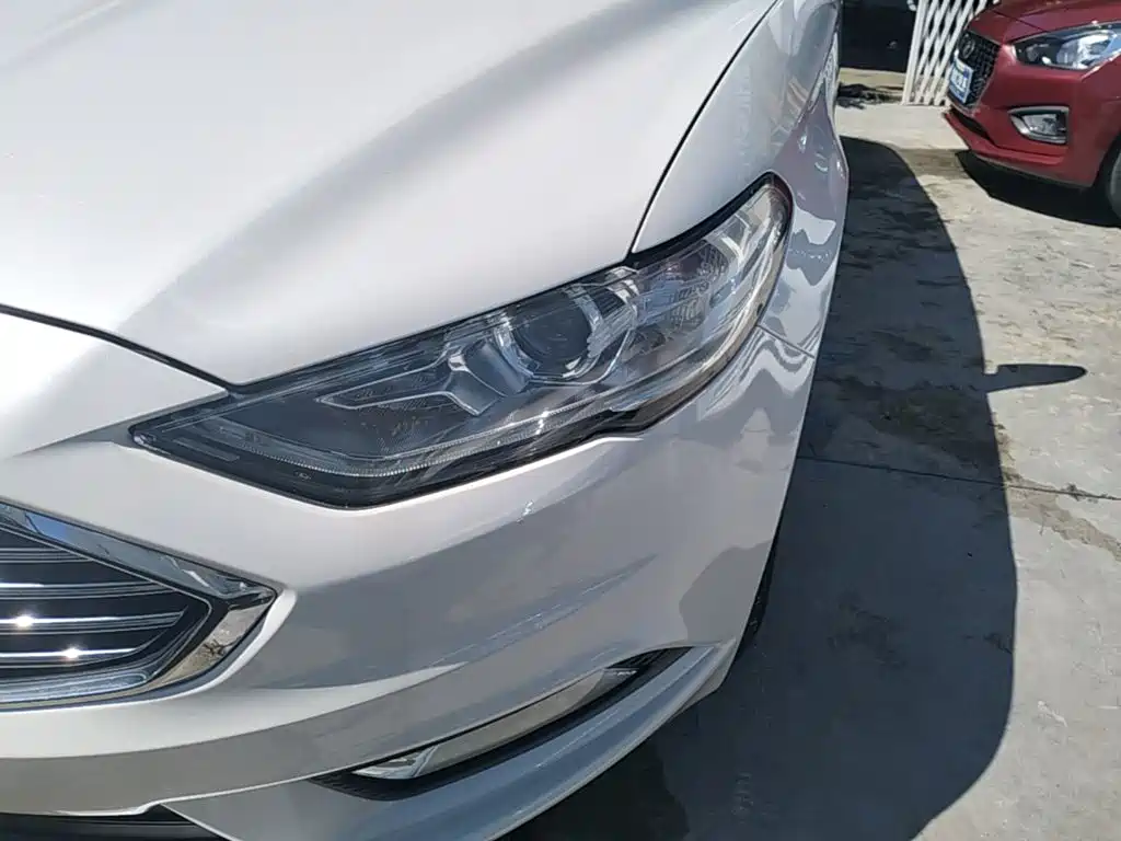 Ford Mondeo — миниатюра 24