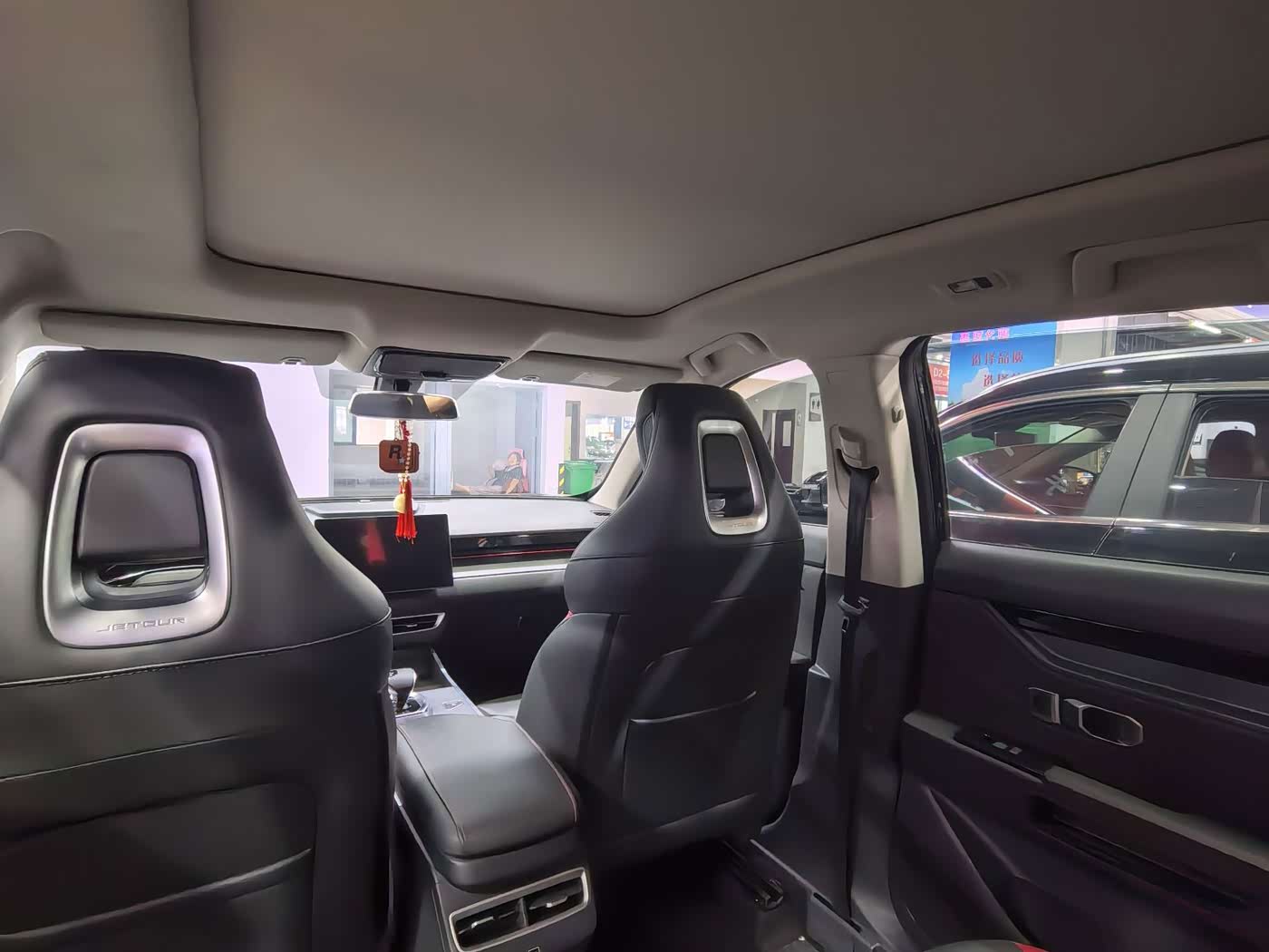 Jetour Jetour Dasheng 1.5 л 2024 г. Чёрный, пробег 18000 км