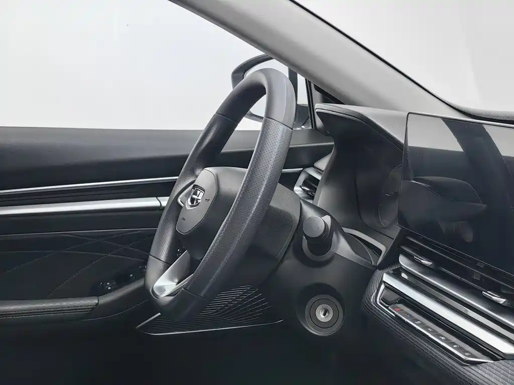Geely Emgrand — миниатюра 22