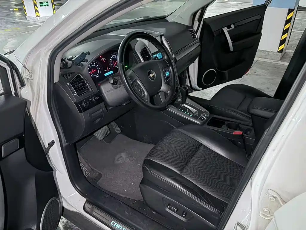 Chevrolet Captiva 2014 2.4L Flagship 7 мест