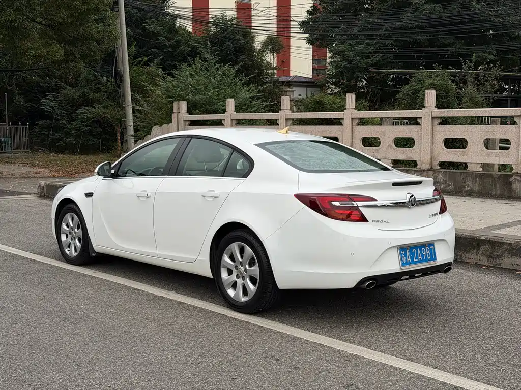 Buick Regal — миниатюра 4