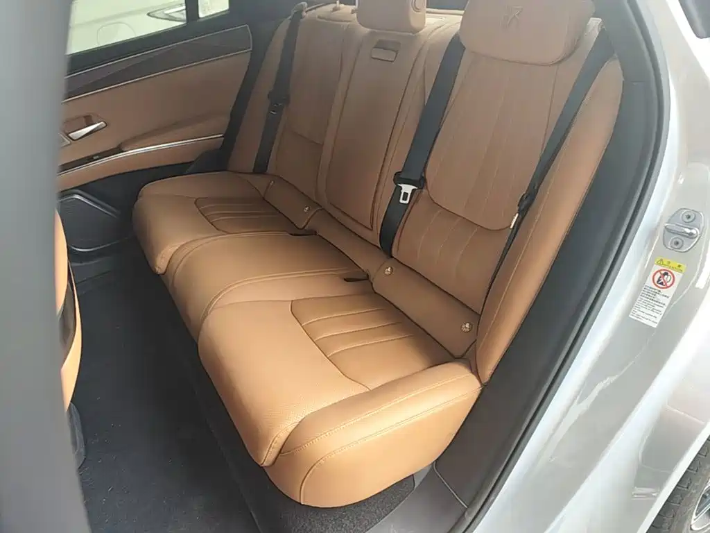 BYD Han L — миниатюра 17