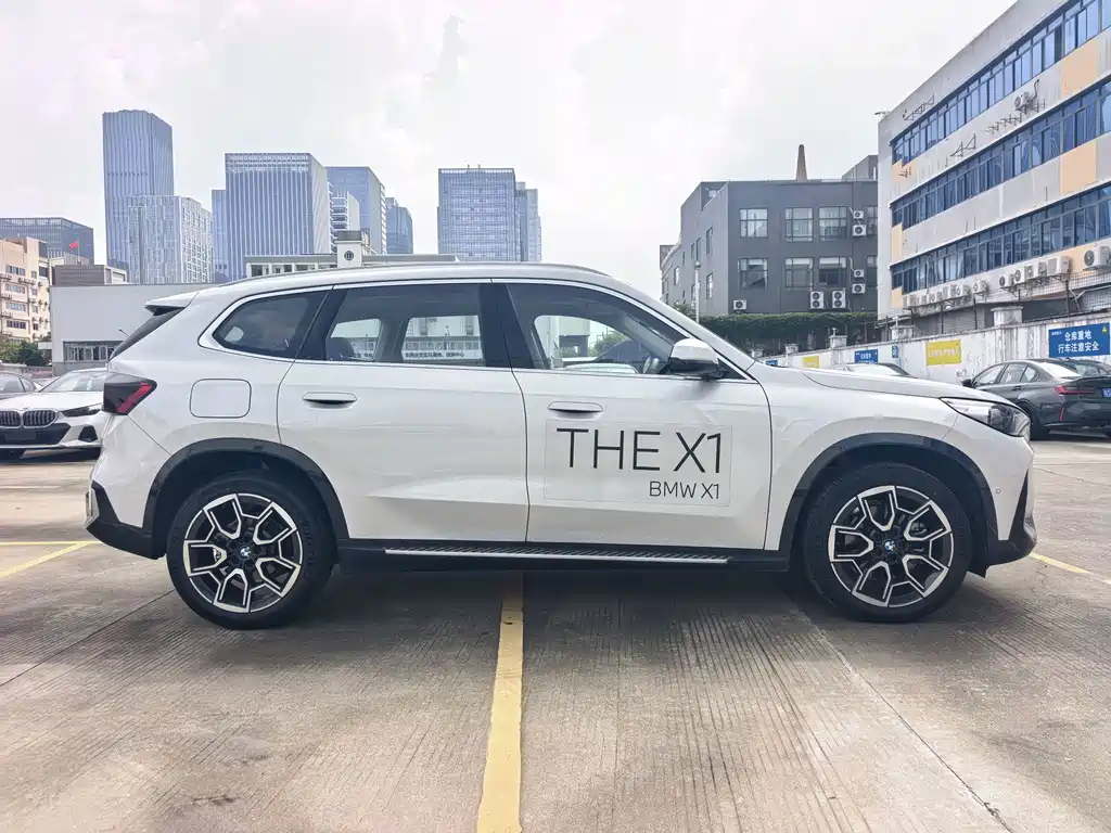 BMW X1 — миниатюра 11