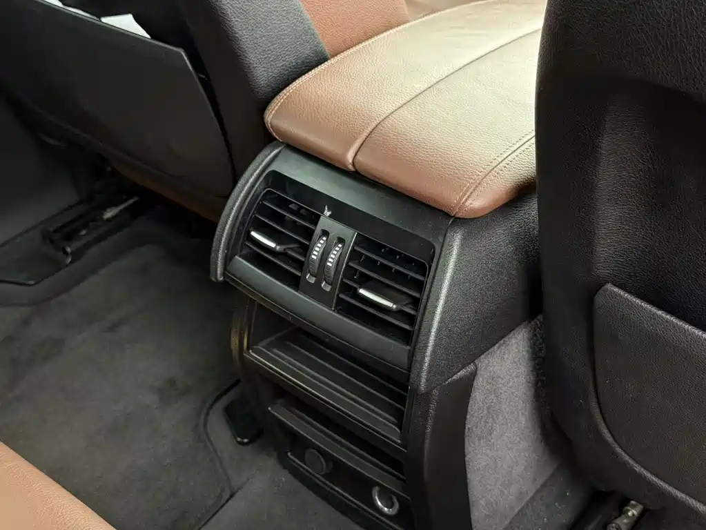 BMW X5 (Import) — миниатюра 20