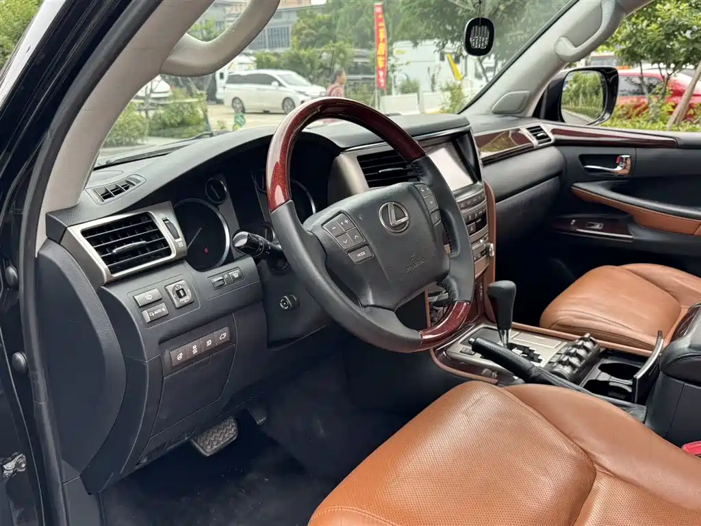 Lexus LX — фотографии объявления, Фото 11