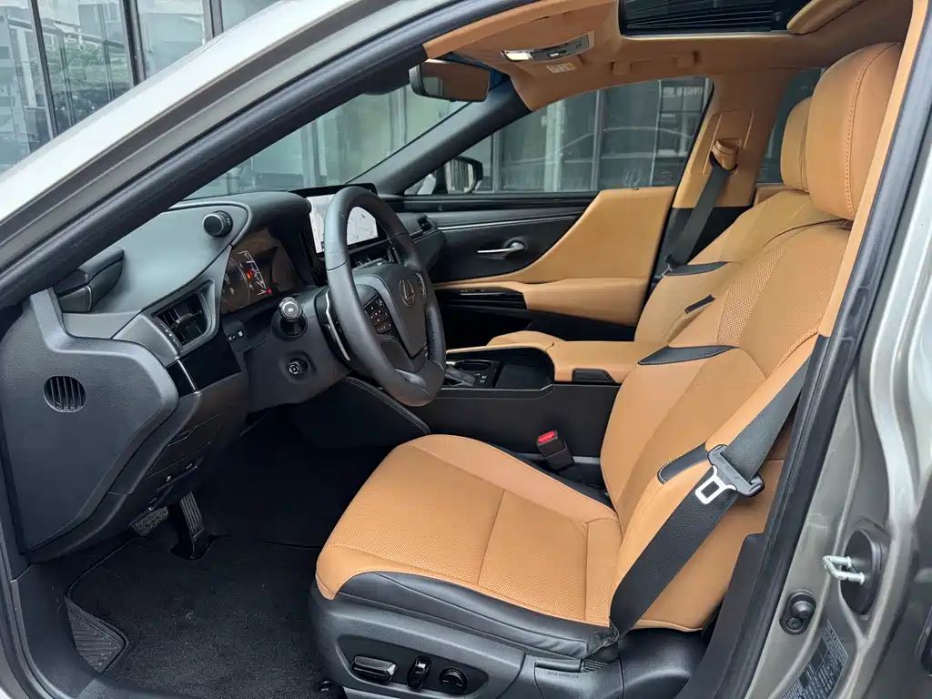 Lexus ES — миниатюра 5
