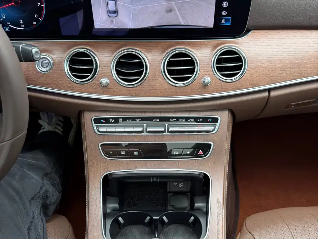 Mercedes-Benz E-Class E 2023 E 300 L Luxury