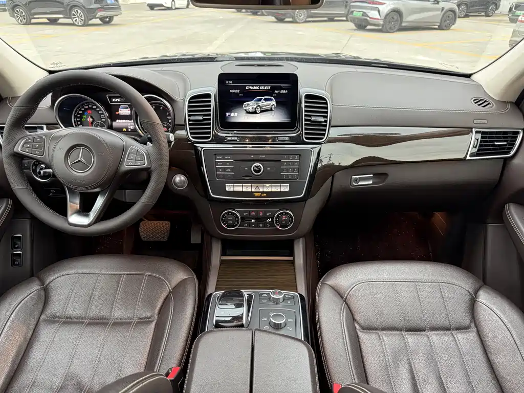 Mercedes-Benz GLS — миниатюра 12
