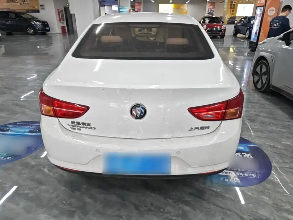 Buick Verano — миниатюра 6
