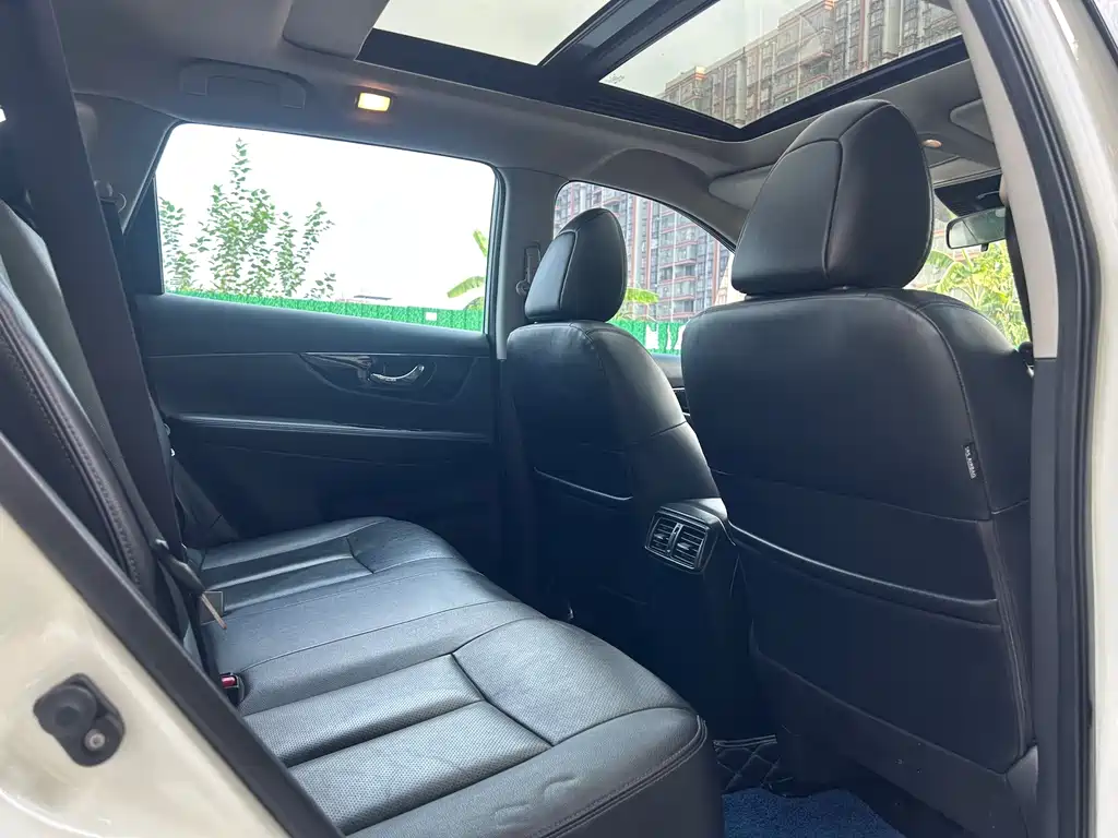 Nissan X-Trail — миниатюра 15