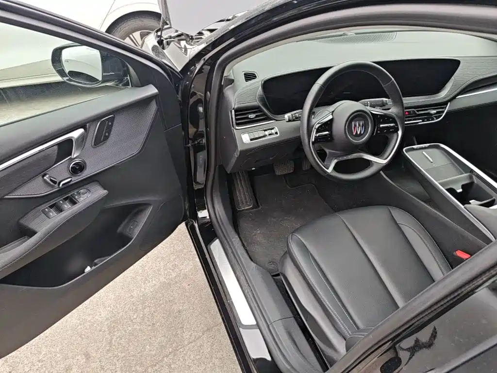 Buick LaCrosse — миниатюра 16