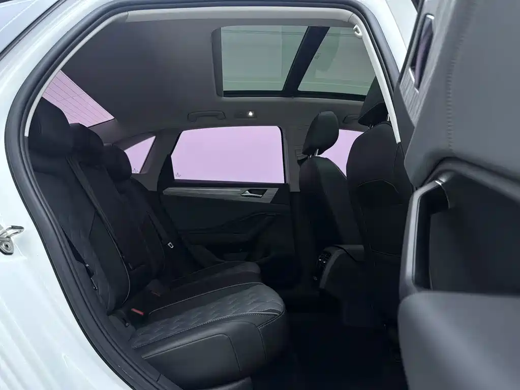Volkswagen Sagitar — миниатюра 10