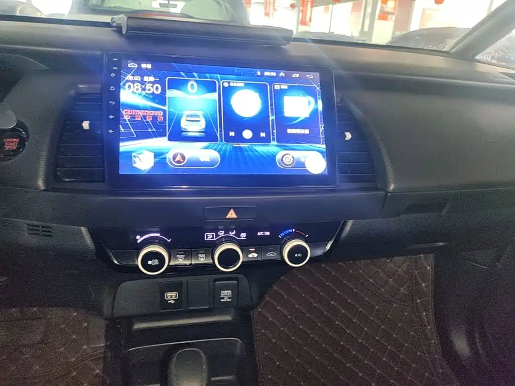 Honda Fit — миниатюра 13