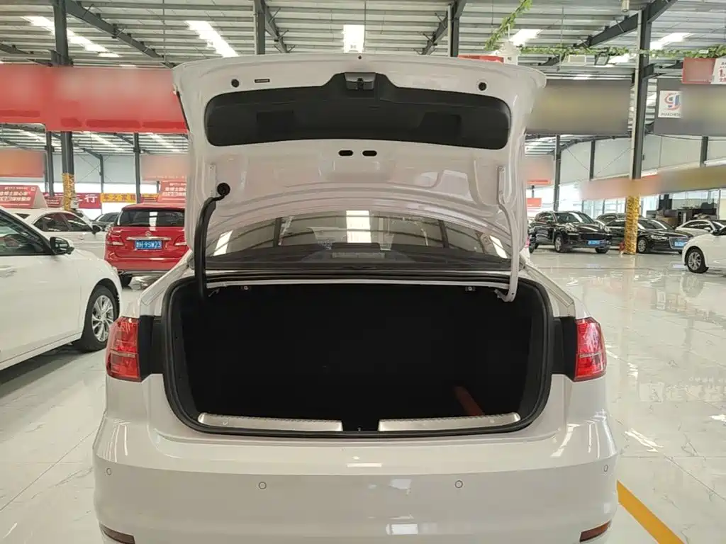 Volkswagen Sagitar — миниатюра 19