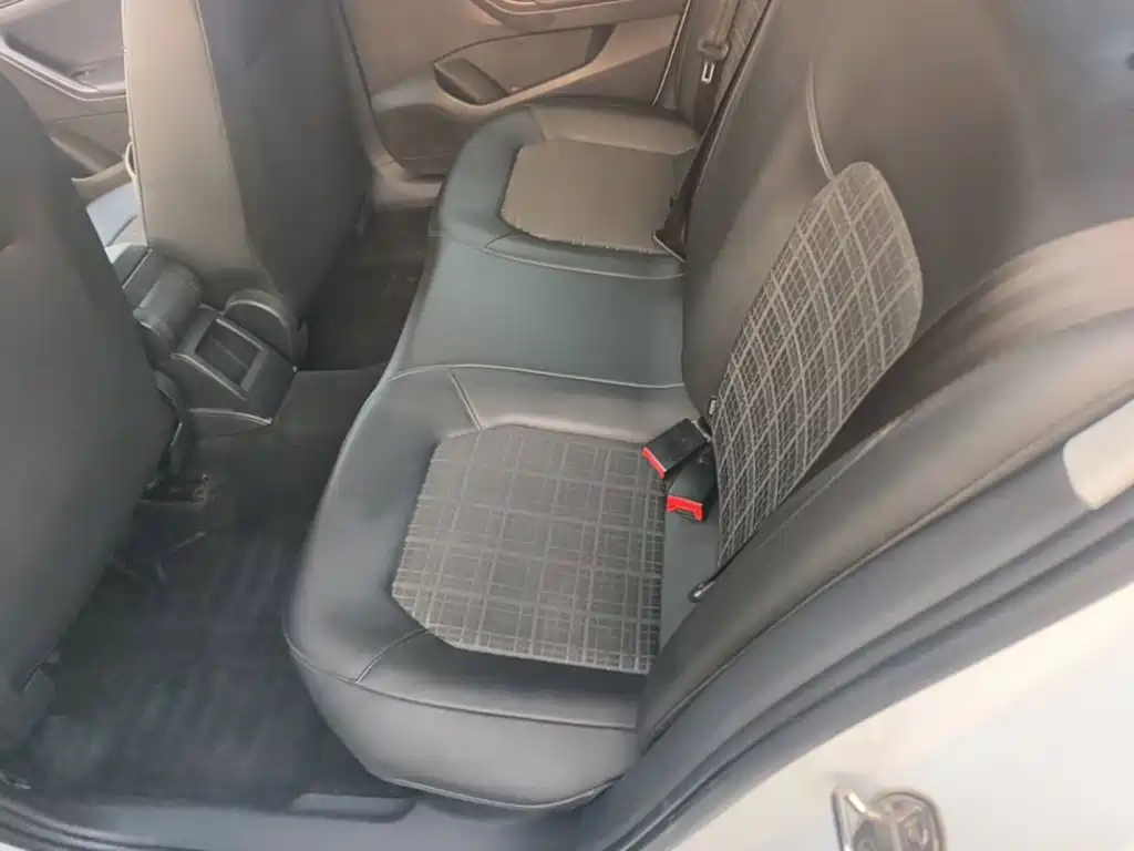 Volkswagen Jetta — миниатюра 17