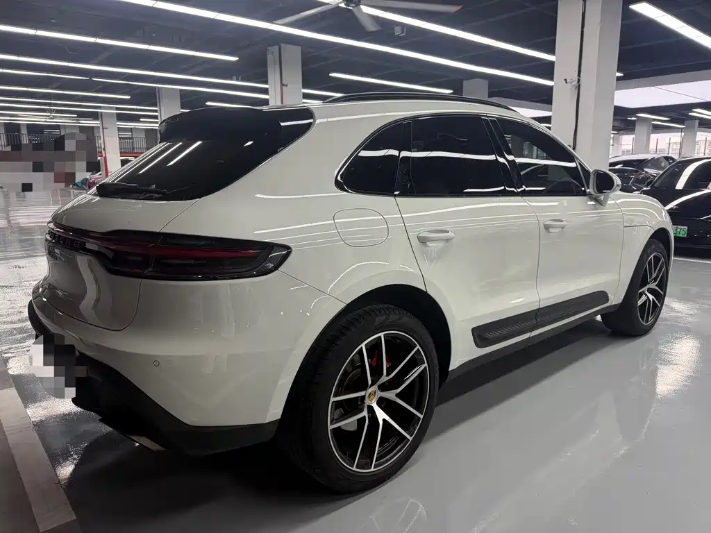 Porsche Macan — миниатюра 17